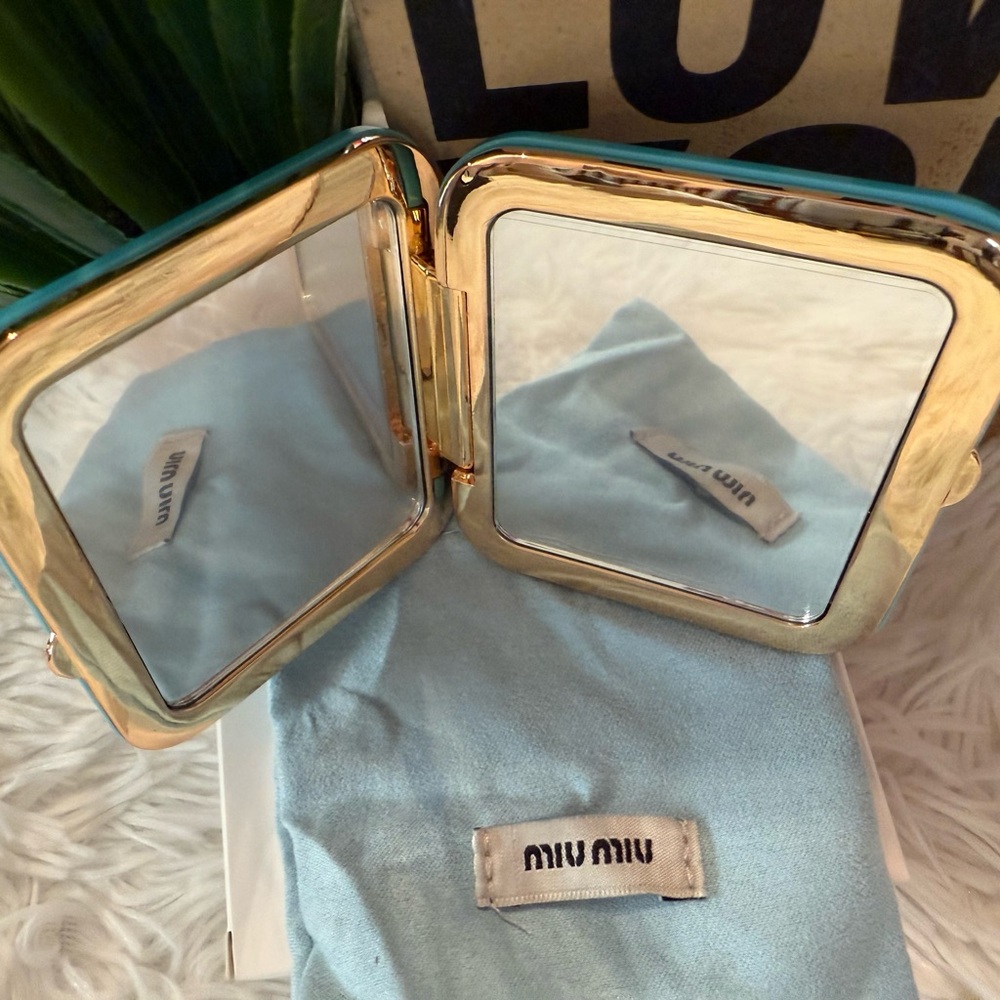 NWT Authentic Miu Miu Robin Egg Blue Double Sided Dual Compact Mirror - Picture 7 of 10